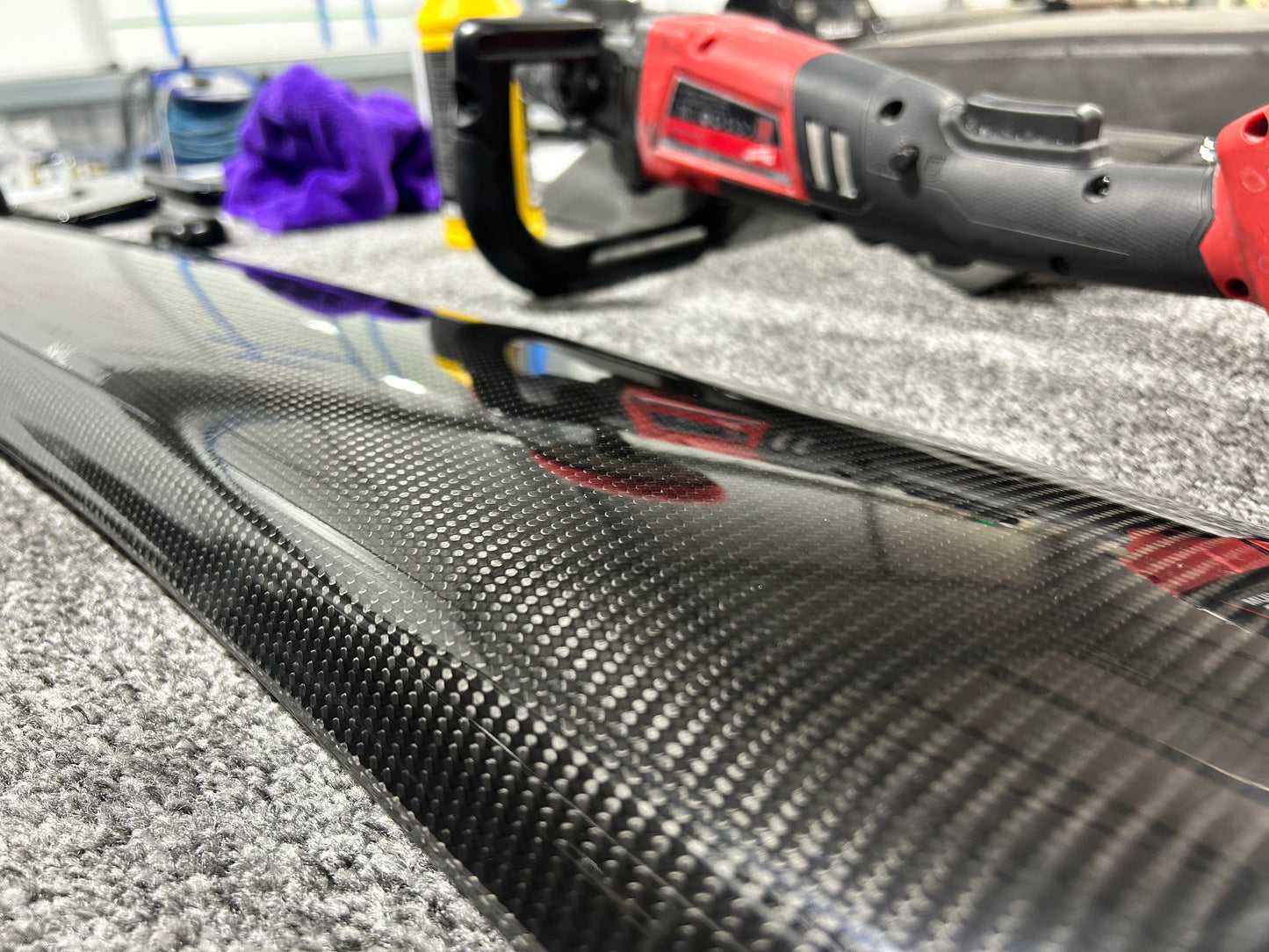 AUDI R8 (4S Gen 2) Carbon Fibre Rear Wing Spoiler (Performance Pack Swan Neck Style)