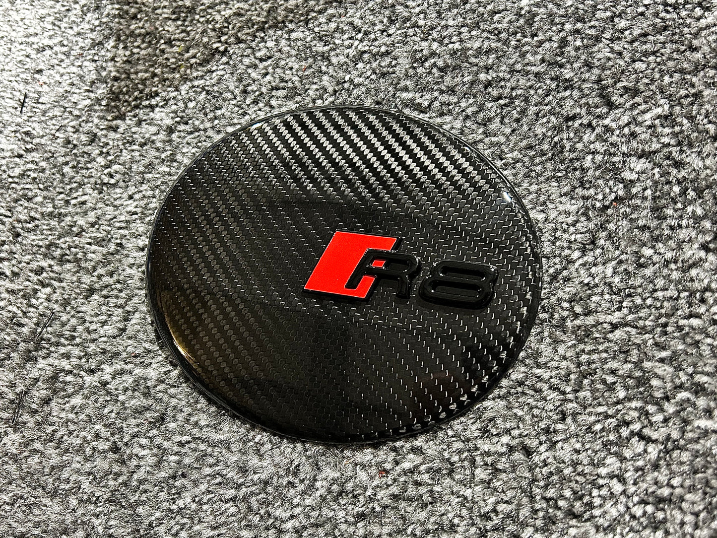 AUDI R8 (4S Gen 2) Carbon Fibre Fuel / Gas Cap (Coupe)