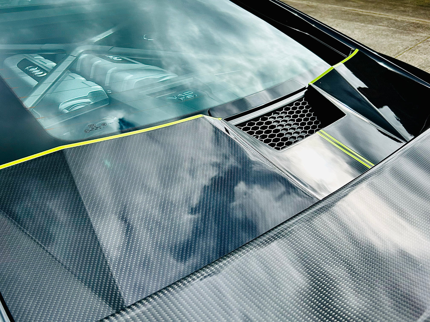AUDI R8 (4S Gen 2) Carbon Fibre Rear Air Intake System