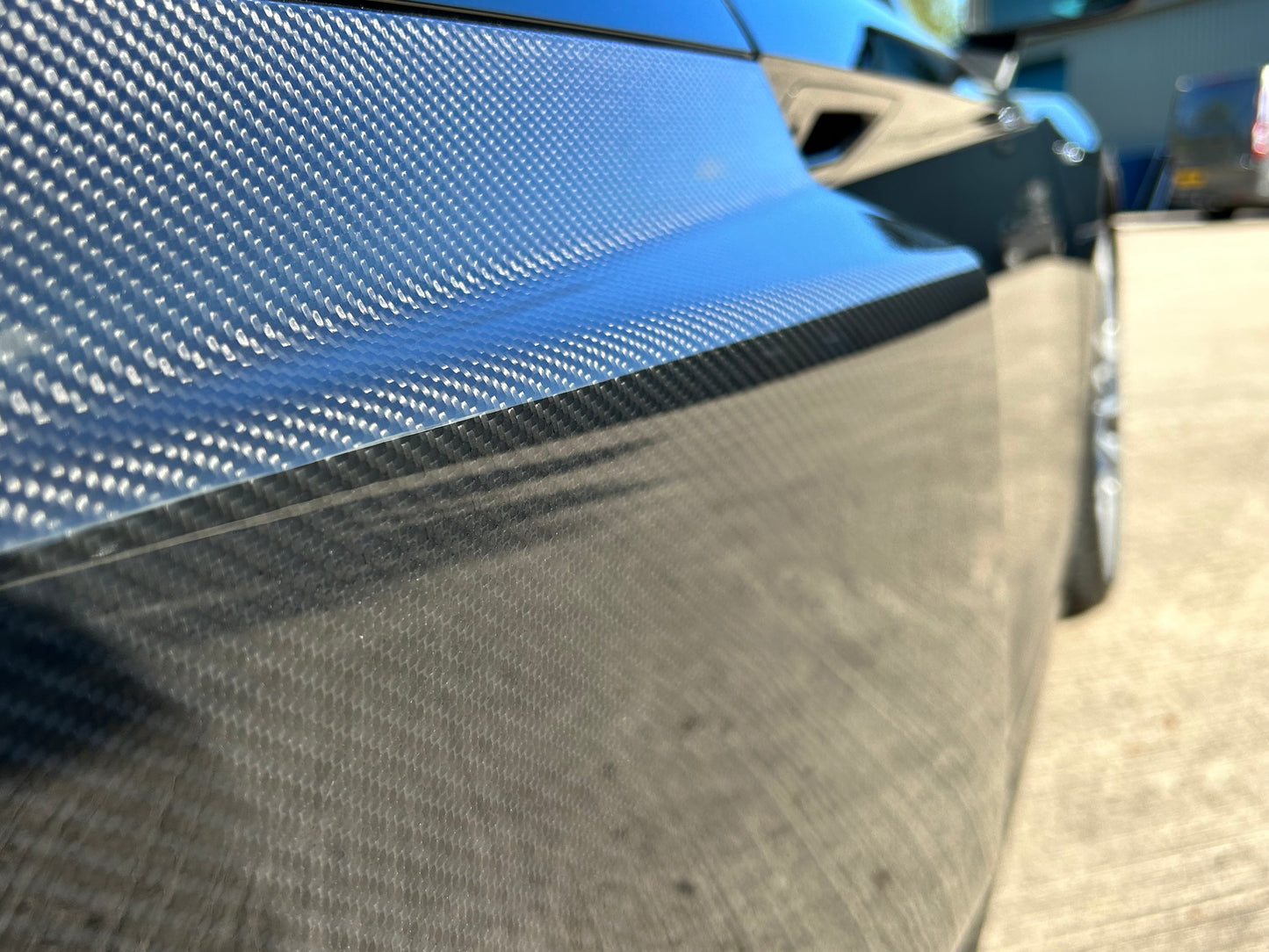 AUDI R8 (4S Gen 2) Carbon Fibre Side Blade Set - GT4 LMS Style